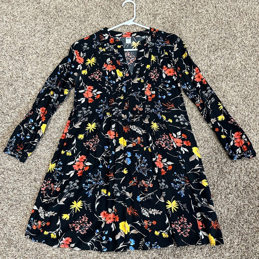 Size XS Old Navy baby doll style dress great condition smoke free animal free
